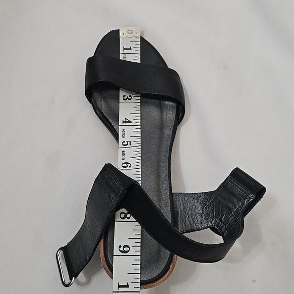 Stuart Weitzman Broadband Leather City Open Tow block Sandals heels Size 7.5 - Picture 10 of 11